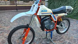 KTM  