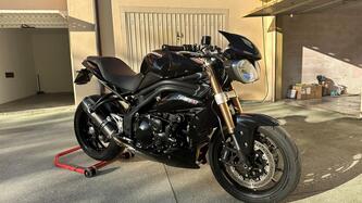 Triumph Speed Triple 1050 ABS (2011 - 15) usata