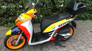Honda SH 350 Sport (2021 - 24)  (2)