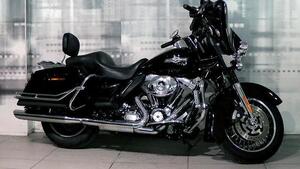 Harley-Davidson 1690 Electra Glide Ultra Limited (2016) - FLHTK 