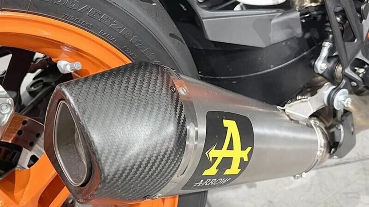 KTM 1290 Super Duke R (2022 - 23)  (3)