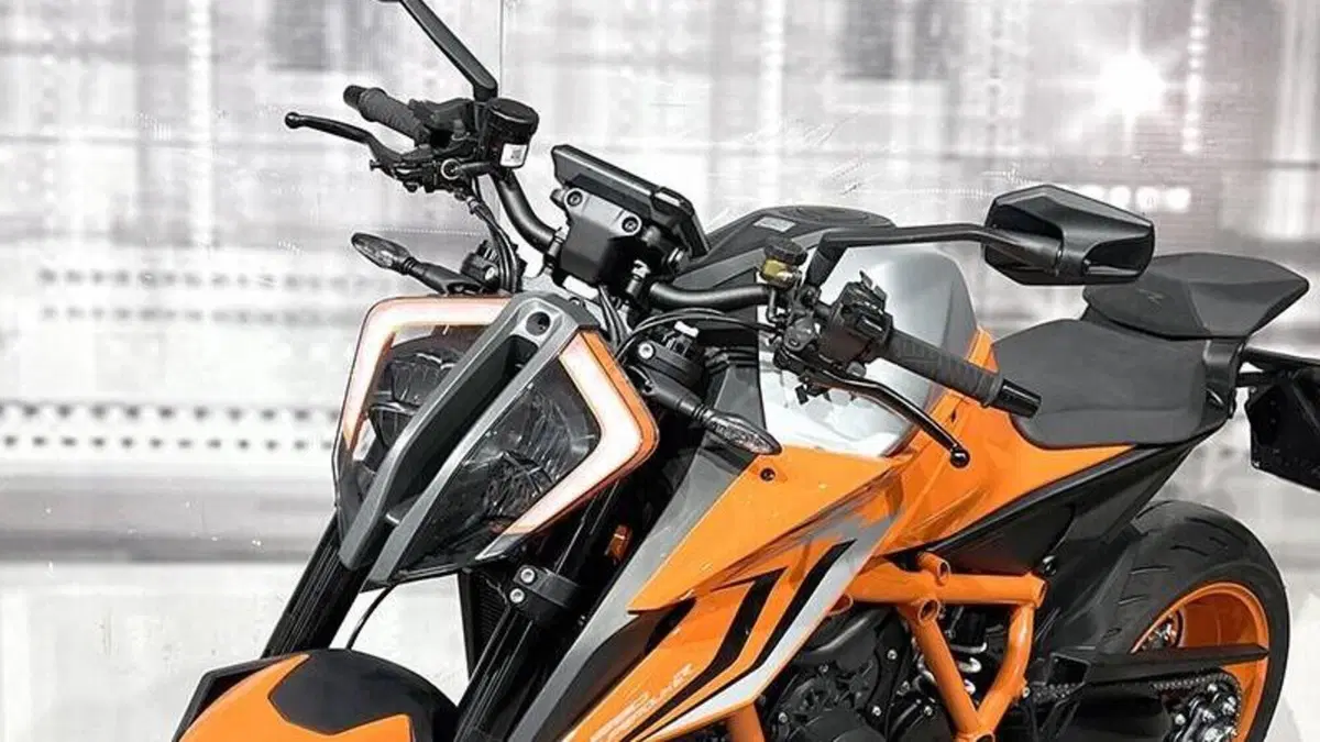 KTM 1290 Super Duke R (2022 - 23)  (5)
