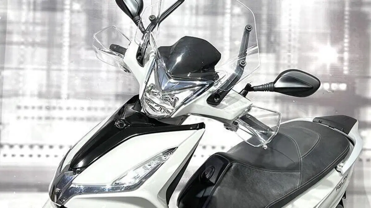 Kymco Agility 300i (2020)  (5)