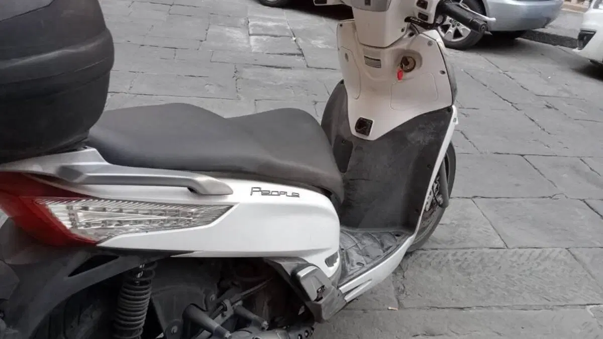Kymco People 300i GT (2010 - 17)  (2)