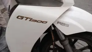Kymco People 300i GT (2010 - 17)  (4)