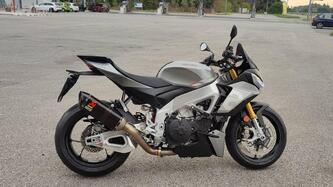Aprilia Tuono V4 (2021 - 24) usata