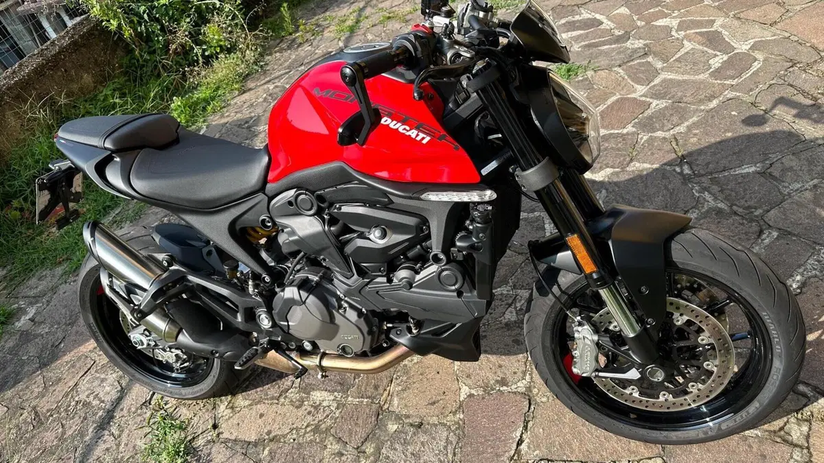Ducati Monster 937 (2021 - 25)  (8)