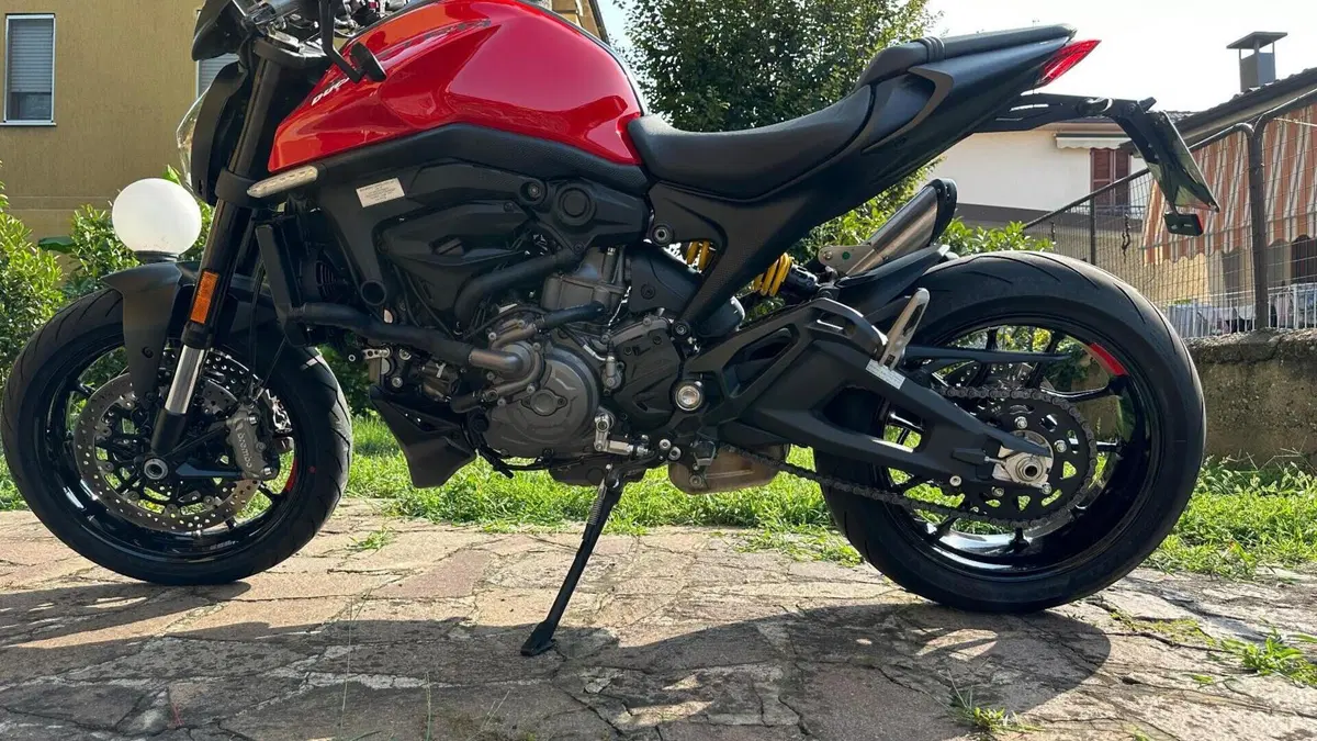 Ducati Monster 937 (2021 - 25)  (4)