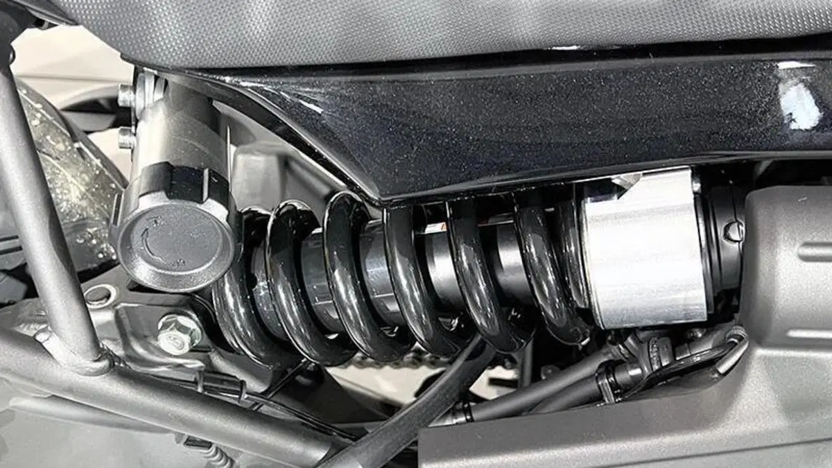 Kawasaki Versys 650 (2025 - 26)  (5)