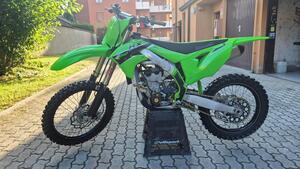 Kawasaki KX 250 F (2023) 