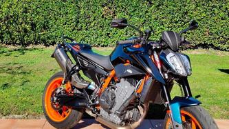 KTM 890 Duke R (2022 - 23) usata