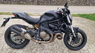 Ducati Monster 821 Dark ABS (2014 - 16) usata