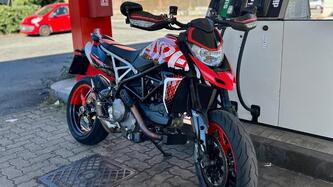 Ducati Hypermotard 950 RVE (2022 - 25) usata