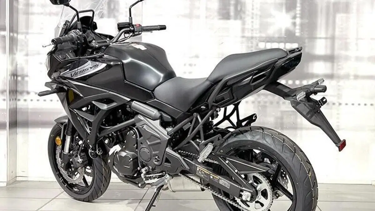 Kawasaki Versys 650 (2025 - 26)  (2)