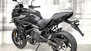 Kawasaki Versys 650 (2025 - 26)  (2)