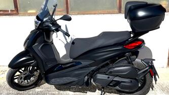Piaggio Beverly 400 (2025) usata