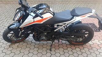 KTM 390 Duke (2021 - 23) usata