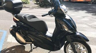 Piaggio Beverly 300 ABS-ASR (2021 - 25)