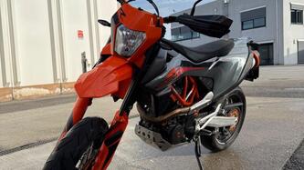 KTM 690 SMC R (2023 - 25) usata