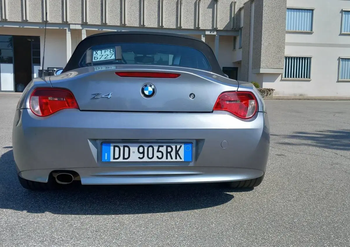 BMW Z4 Cabrio Z4 2.0i cat Roadster (5)
