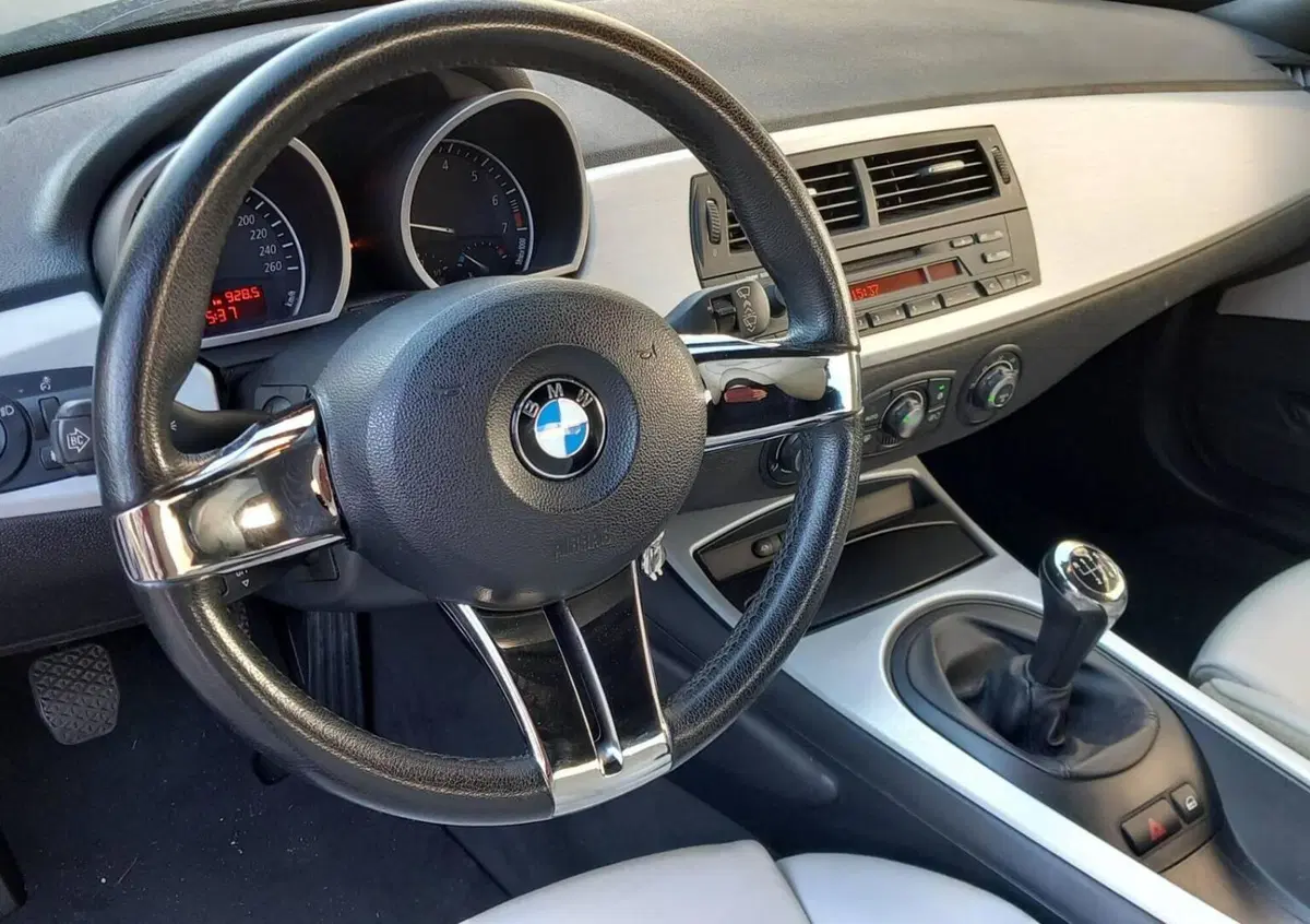 BMW Z4 Cabrio Z4 2.0i cat Roadster (15)