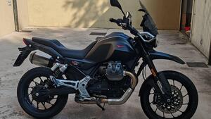Moto Guzzi V85 Strada (2024 - 25)