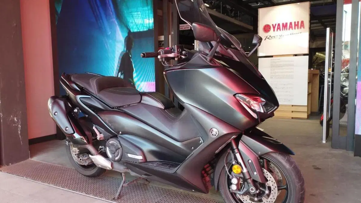 Yamaha T-Max 560 (2020 - 21)  (3)