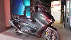 Yamaha T-Max 560 (2020 - 21)  (3)