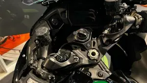 Kawasaki Ninja H2 SX SE (2023 - 26)  (5)