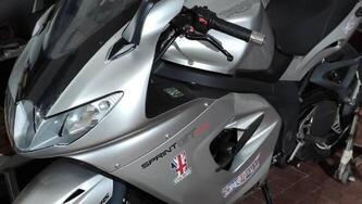 Triumph Sprint 1050 GT ABS (2010 - 2013) usata