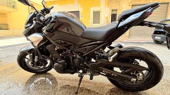 Kawasaki Z 900 (2025 - 26) usata