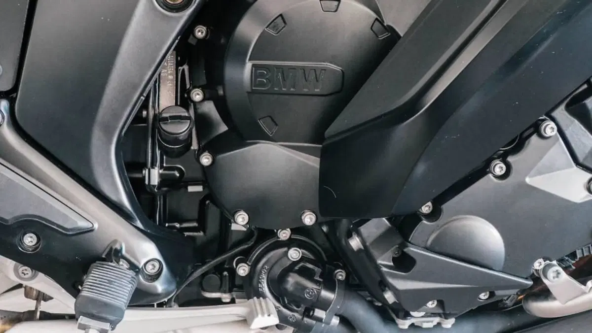 Bmw K 1600 GT (2022 - 27)  (10)