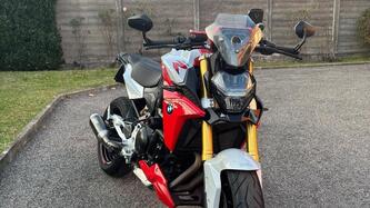 Bmw F 900 R (2021 - 24) usata