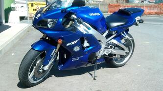 Yamaha YZF R1 (1998 - 99) usata