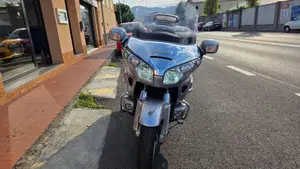 Honda GL 1800 Gold Wing (2007 - 11)  (3)