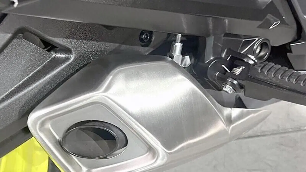 CFMOTO 650NK (2021 - 24)  (3)