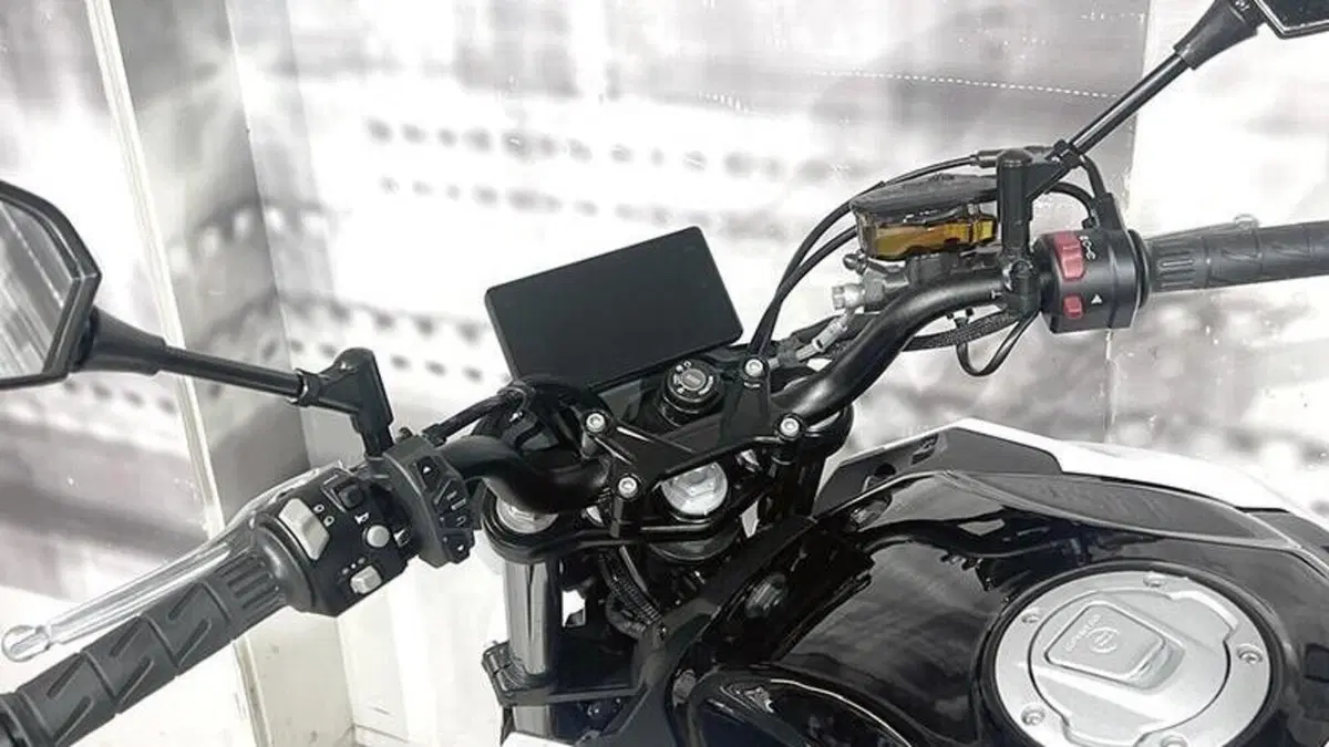 CFMOTO 650NK (2021 - 24)  (5)