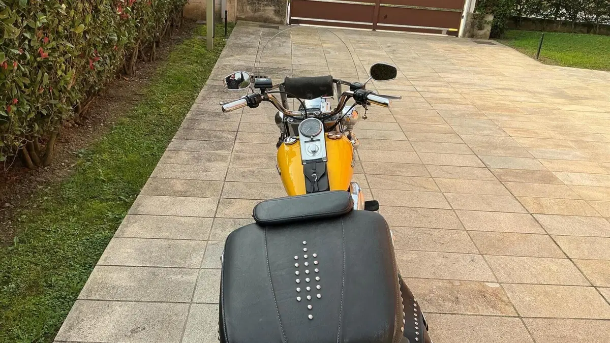 Harley-Davidson 1450 Heritage Classic (2003 - 05) - FLSTCI  (2)