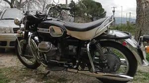 Moto Guzzi   (2)