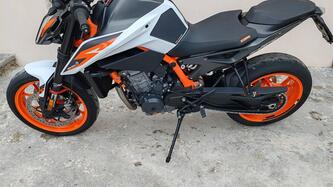 KTM 890 Duke R (2020) usata