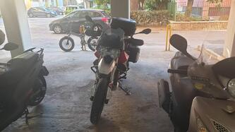 Moto Guzzi V85 TT Evocative Graphics (2021 - 23) usata