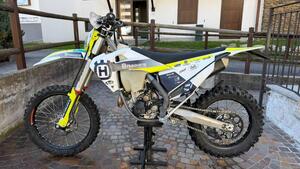 Husqvarna FE 250 (2022)