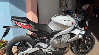 Aprilia Tuono 457 (2025) usata