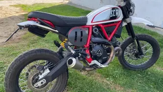 Ducati Scrambler 800 Desert Sled (2017 - 20) usata