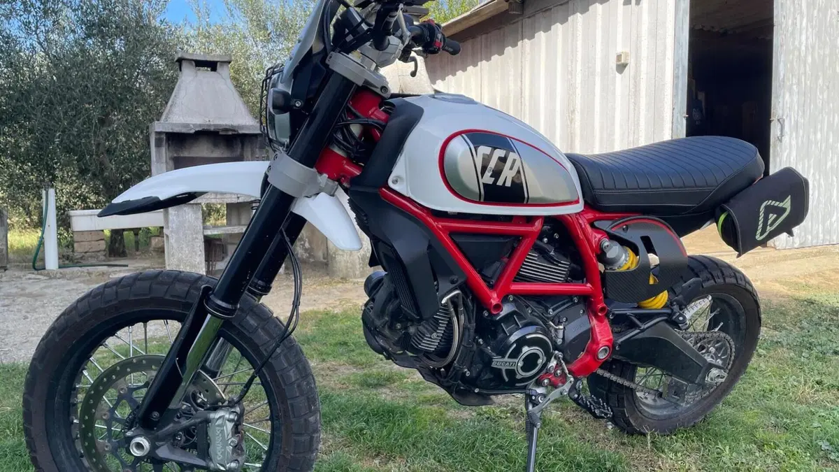Ducati Scrambler 800 Desert Sled (2017 - 20)  (4)