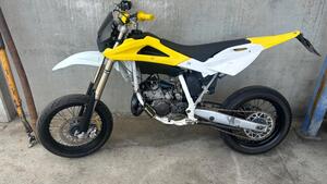Husqvarna SM 125 (2009) 