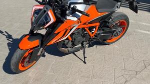 KTM 1290 Super Duke R (2022 - 23) 
