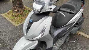 Piaggio Beverly 400 ABS-ASR (2021 - 24) 
