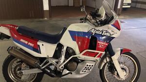 Honda Africa Twin NXR 750 (1990 - 91) 