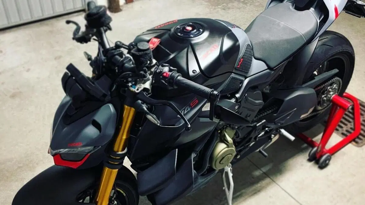Ducati Streetfighter V4 S (2023 - 24)  (3)